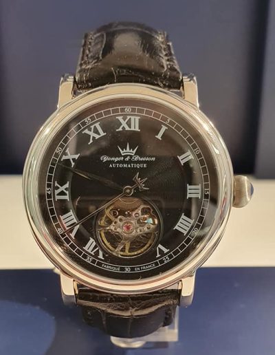 Montre de la gamme Younger & Bresson disponible chez Ardèche Or - Bijouterie Sertisseur sur Aubenas en Ardèche